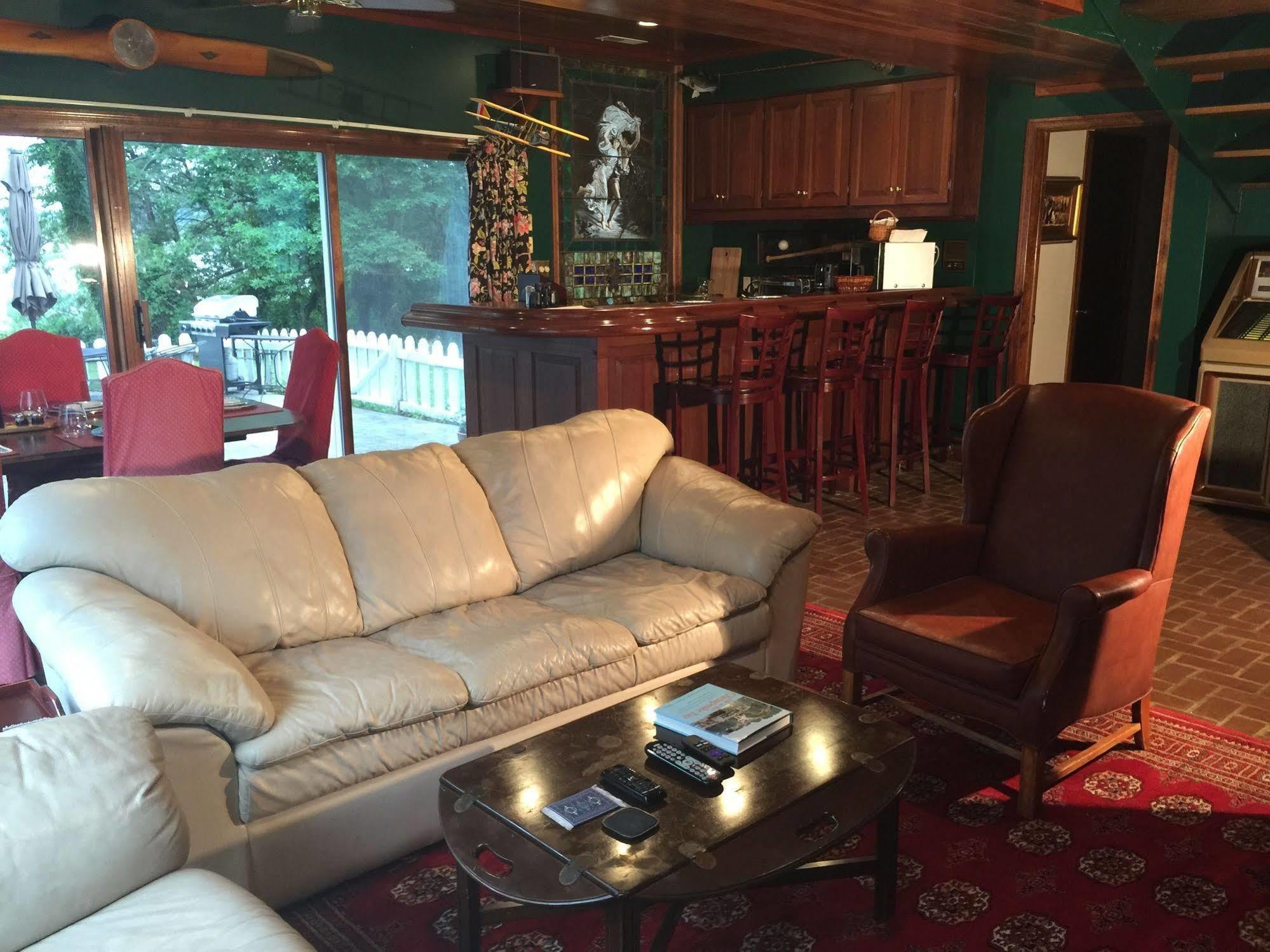 Miles River Guest House Easton Buitenkant foto